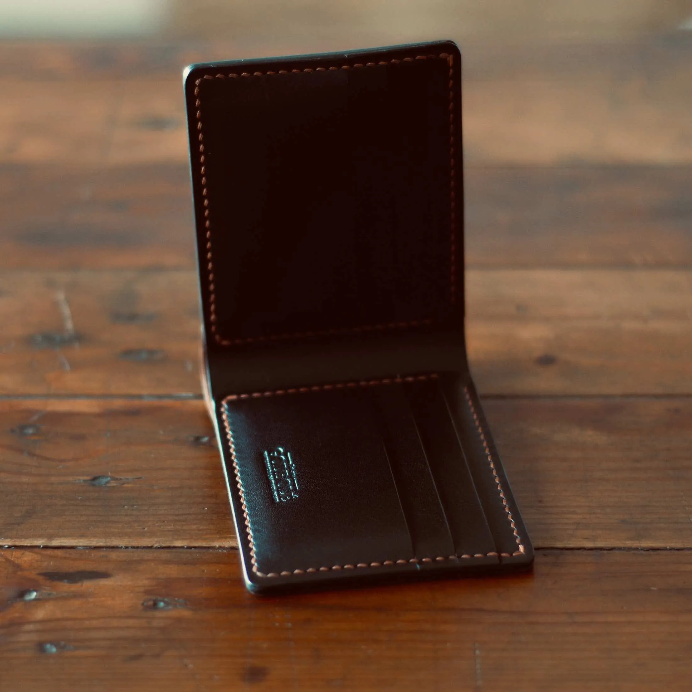 Classic Wallet - Dual Tone