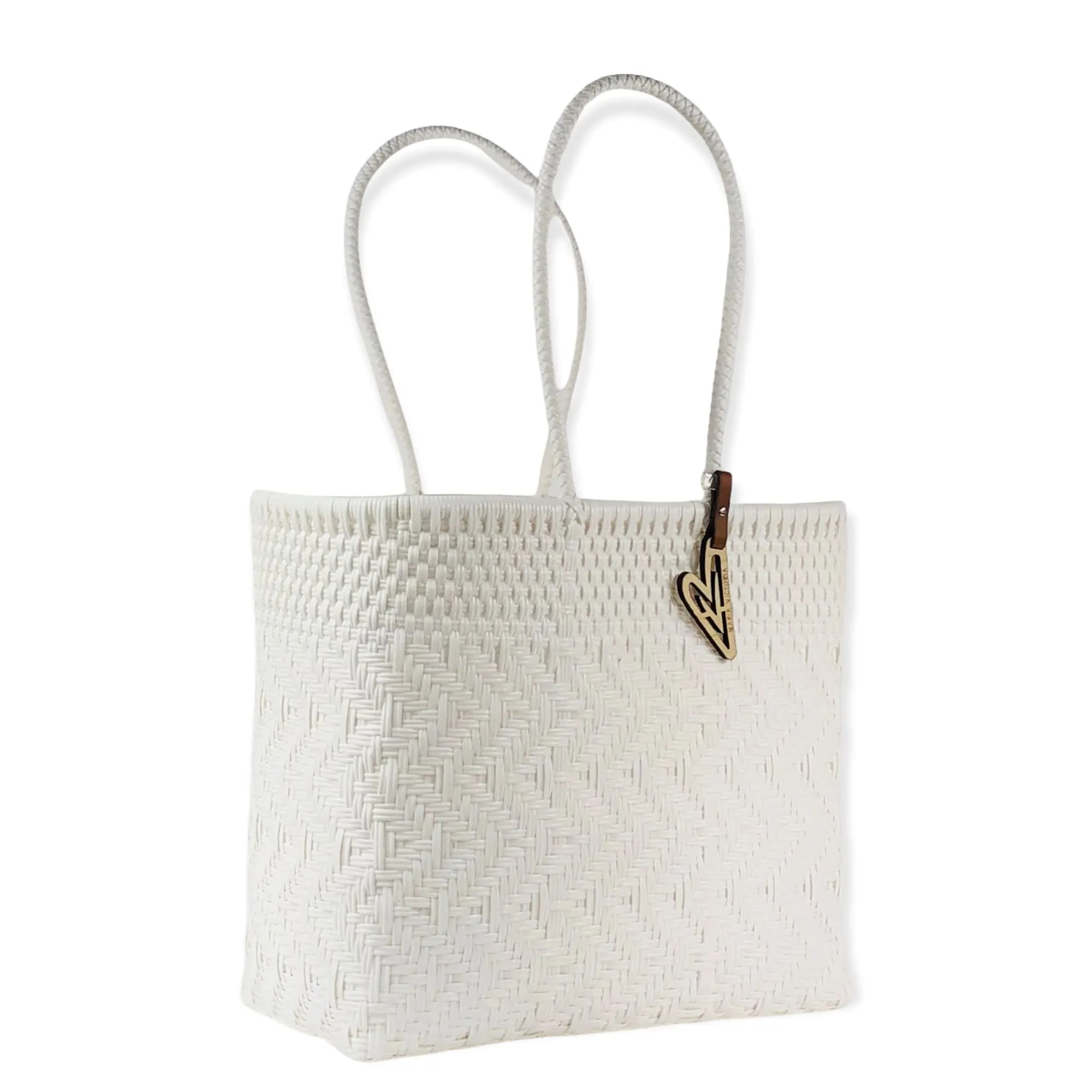 Maria Victoria | Seashell Totes | Upcycled, Handwoven