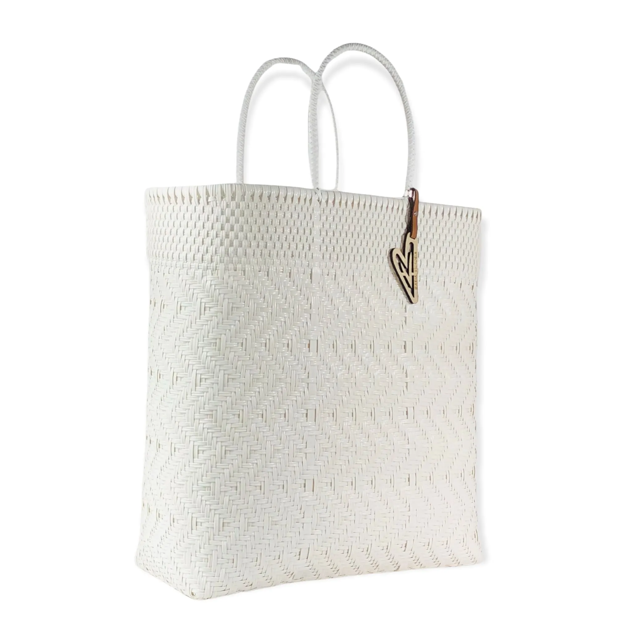 Maria Victoria | Seashell Totes | Upcycled, Handwoven